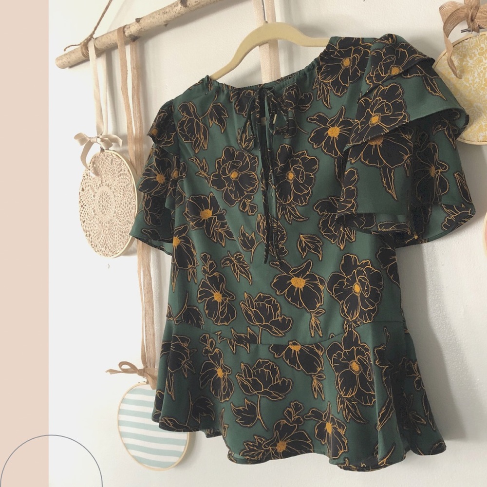 NWT Who What Wear Floral Blouse